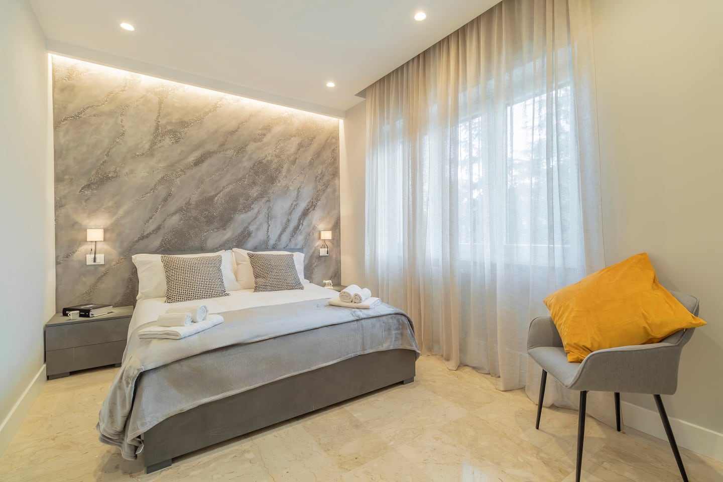 Double bedroom with king bed